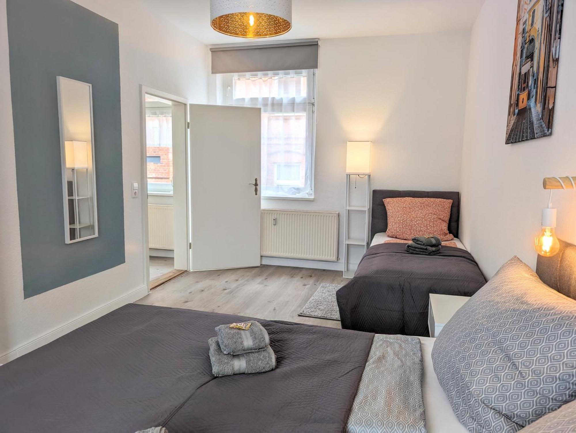 Casa Apartment Modern Vintage Flexibilitaet Pur- Perfektes Apartment Fuer Familien Und Geschaeftsreisende 5 Schlafplaetze, Vollausstattung, Amazon Prime & Parkplatz Inklusive Magdeburg Dış mekan fotoğraf